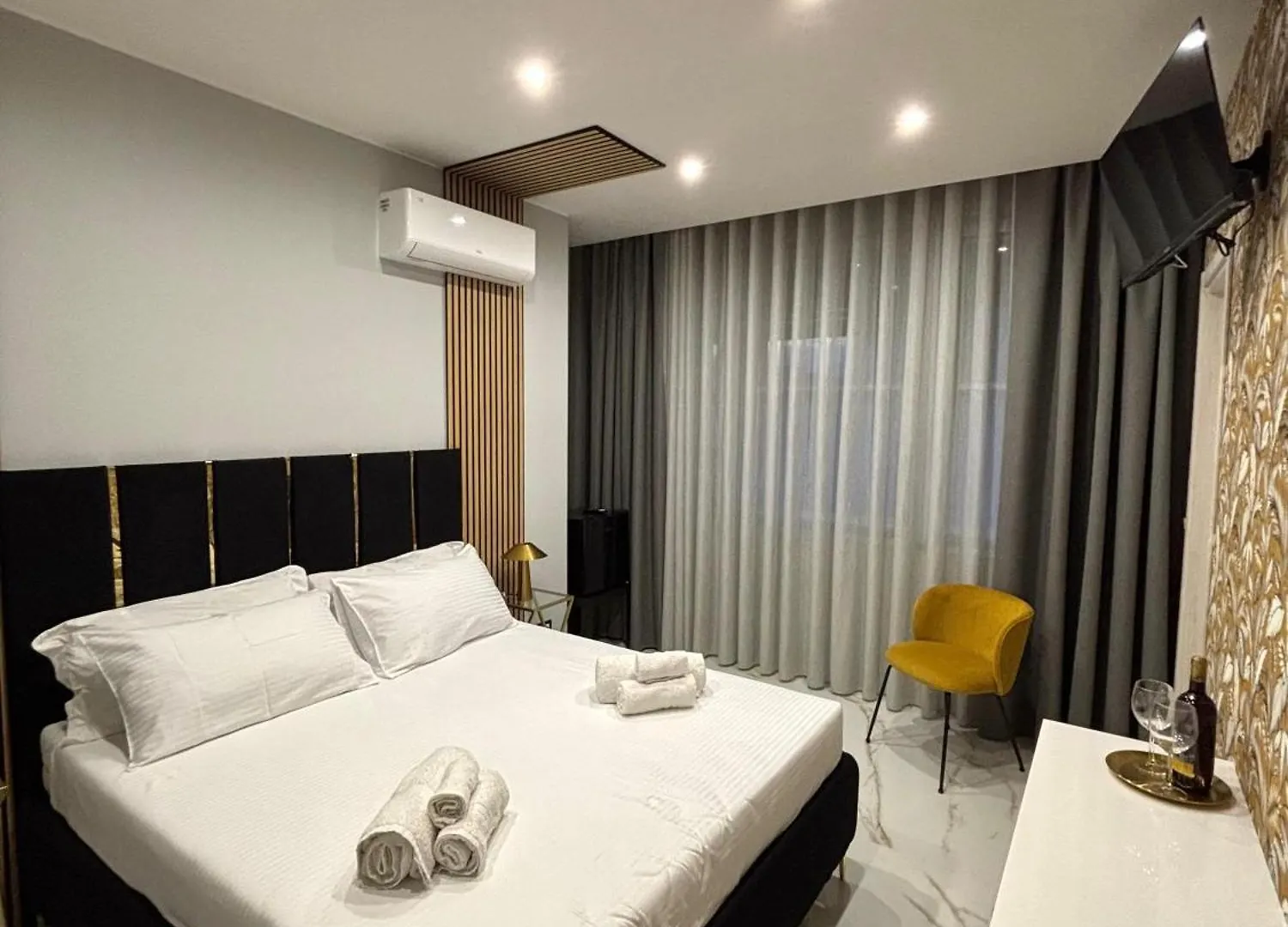 Bed & Breakfast Le Suites Del Corso Catania Centro Italia