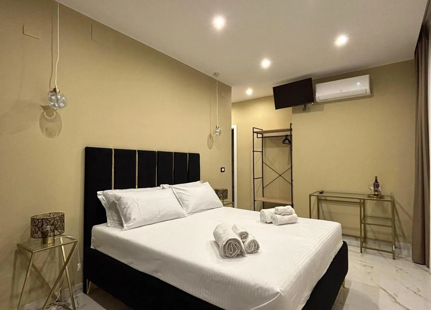 Le Suites Del Corso Catania Centro Bed & Breakfast